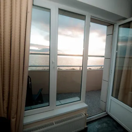 Penthouse Loft Summerland * Mamaia