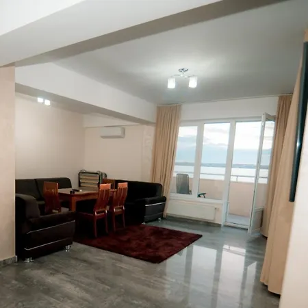 Apartment Penthouse Loft Summerland